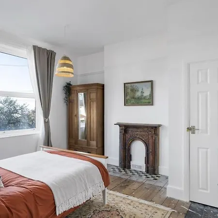 Bright Apartment W Parking & Distant Sea Views Minehead Exterior foto