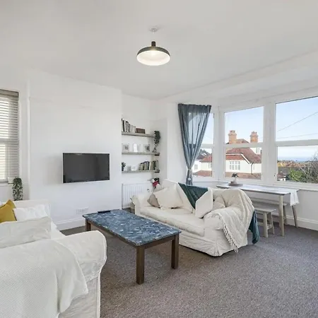 Bright Apartment W Parking & Distant Sea Views Minehead Exterior foto