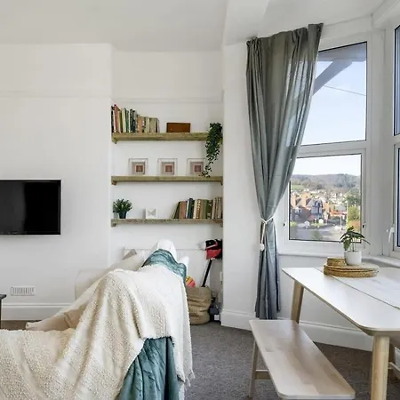 Bright Apartment W Parking & Distant Sea Views Minehead Exterior foto