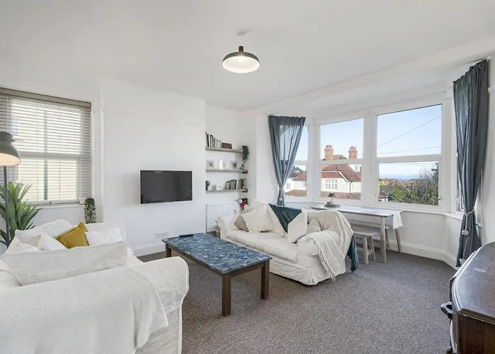Bright Apartment W Parking & Distant Sea Views
