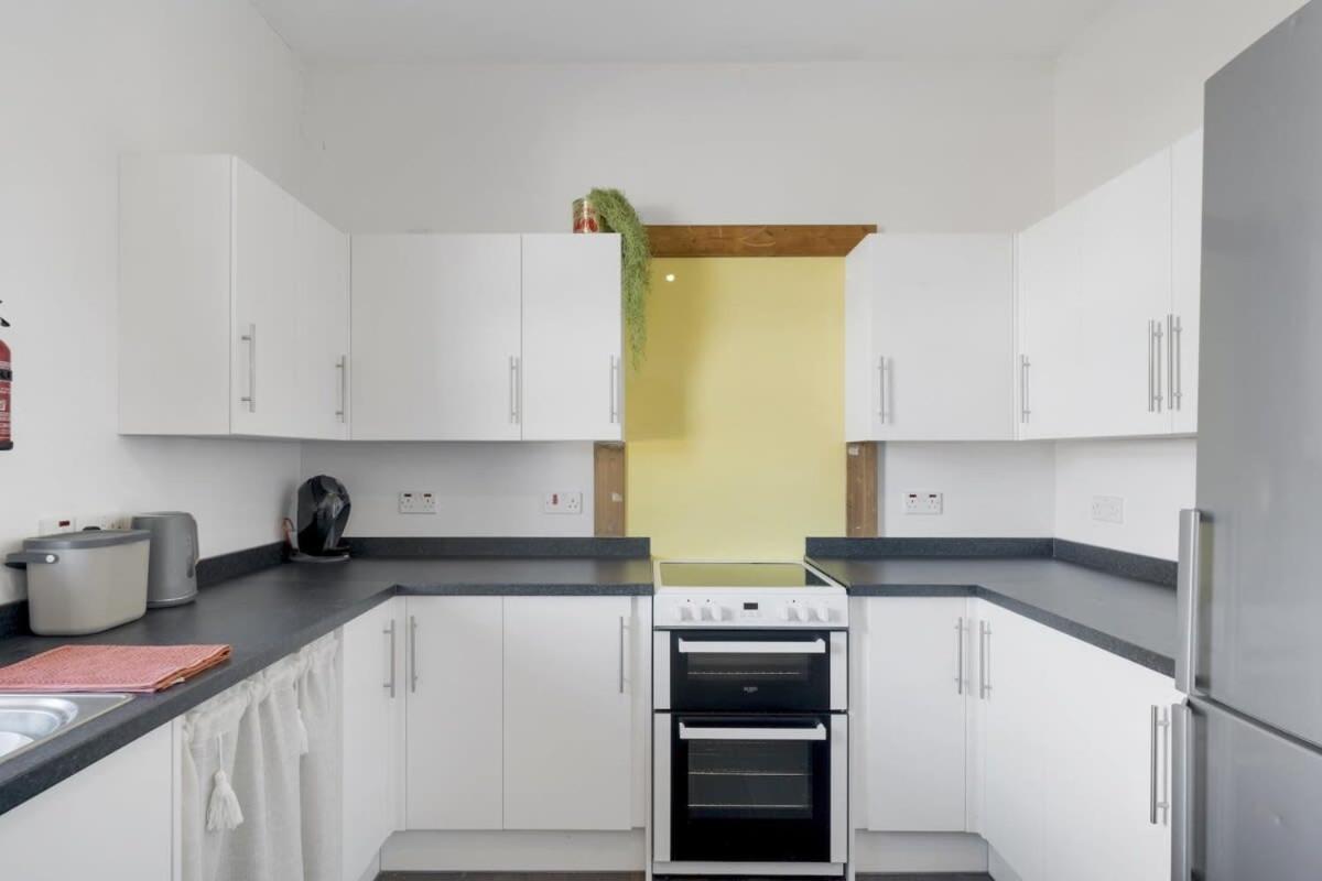 Apartment Bright W Parking & Distant Sea Views Minehead