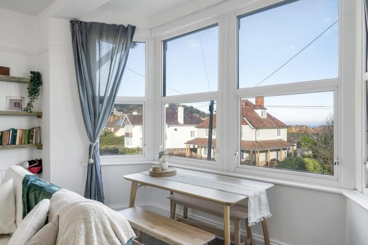 Bright W Parking & Distant Sea Views Minehead